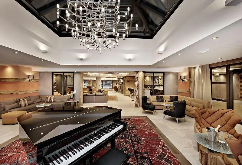 ホテル Mgm Les Suites D'Alexane サモエンヌ